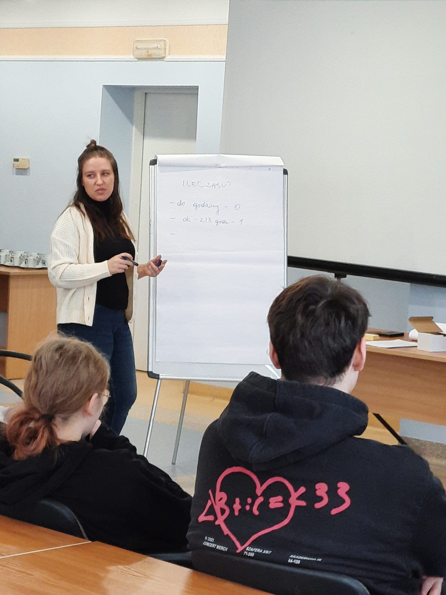 You are currently viewing Spotkanie w ramach Dni Bezpiecznego Internetu z młodzieżą z pieczy zastępczej